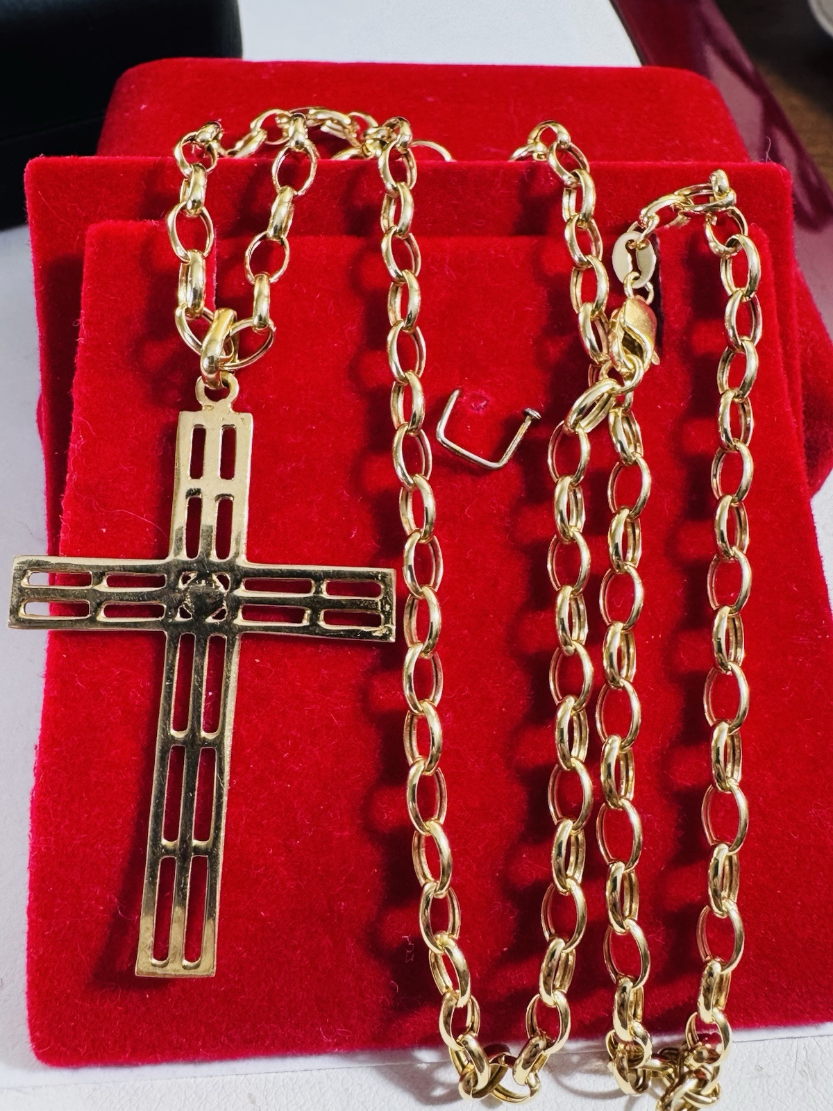 18K 750 Fine Yellow Gold Set Cross Necklace 19.5/20” Long 6.5g 3.8mm