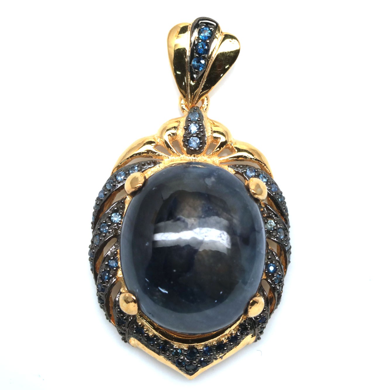 925 Silver Handmade 18K Gold Plated 22 x 26 mm. Blue Sapphire Pendant