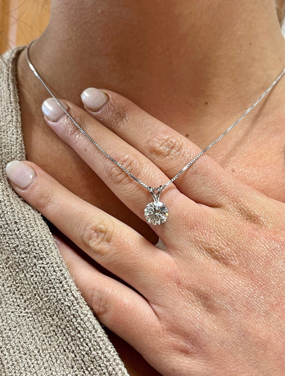 2 Ct Round Cut FL/D Real Moissanite Pendant 18″ Box Necklace 14K White Gold 8mm
