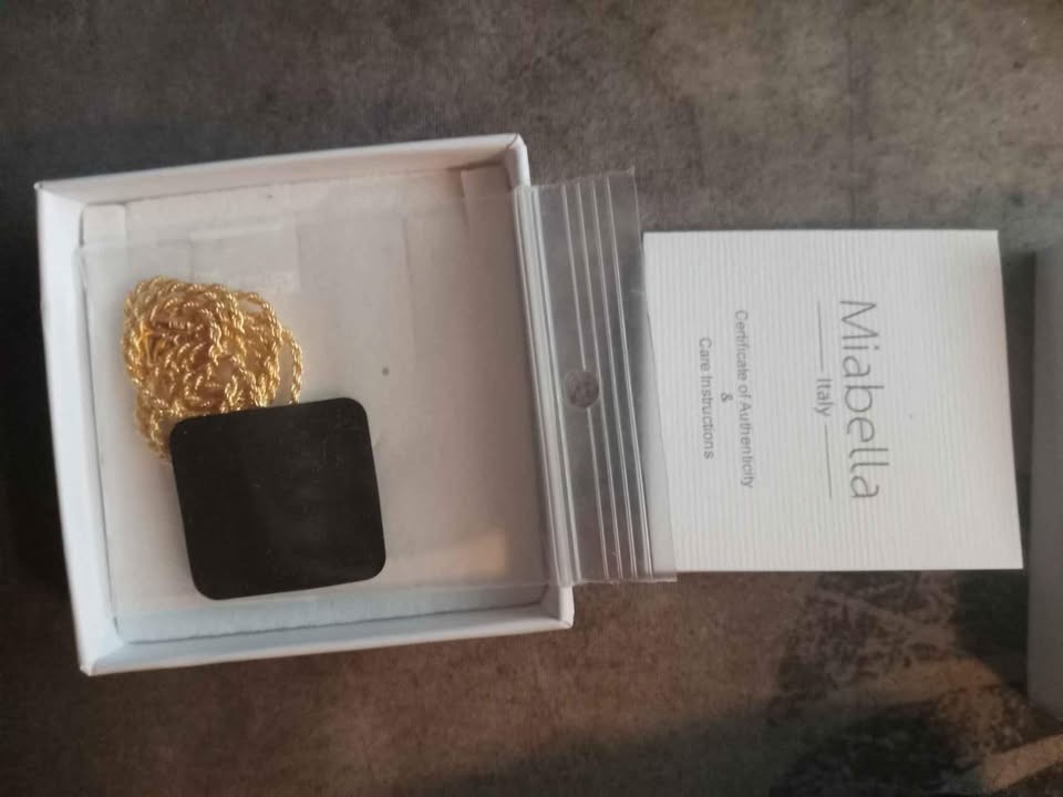 Miabella Cut Rope Gold Necklace 18in Male or Female – Brand new. Genuine Gold