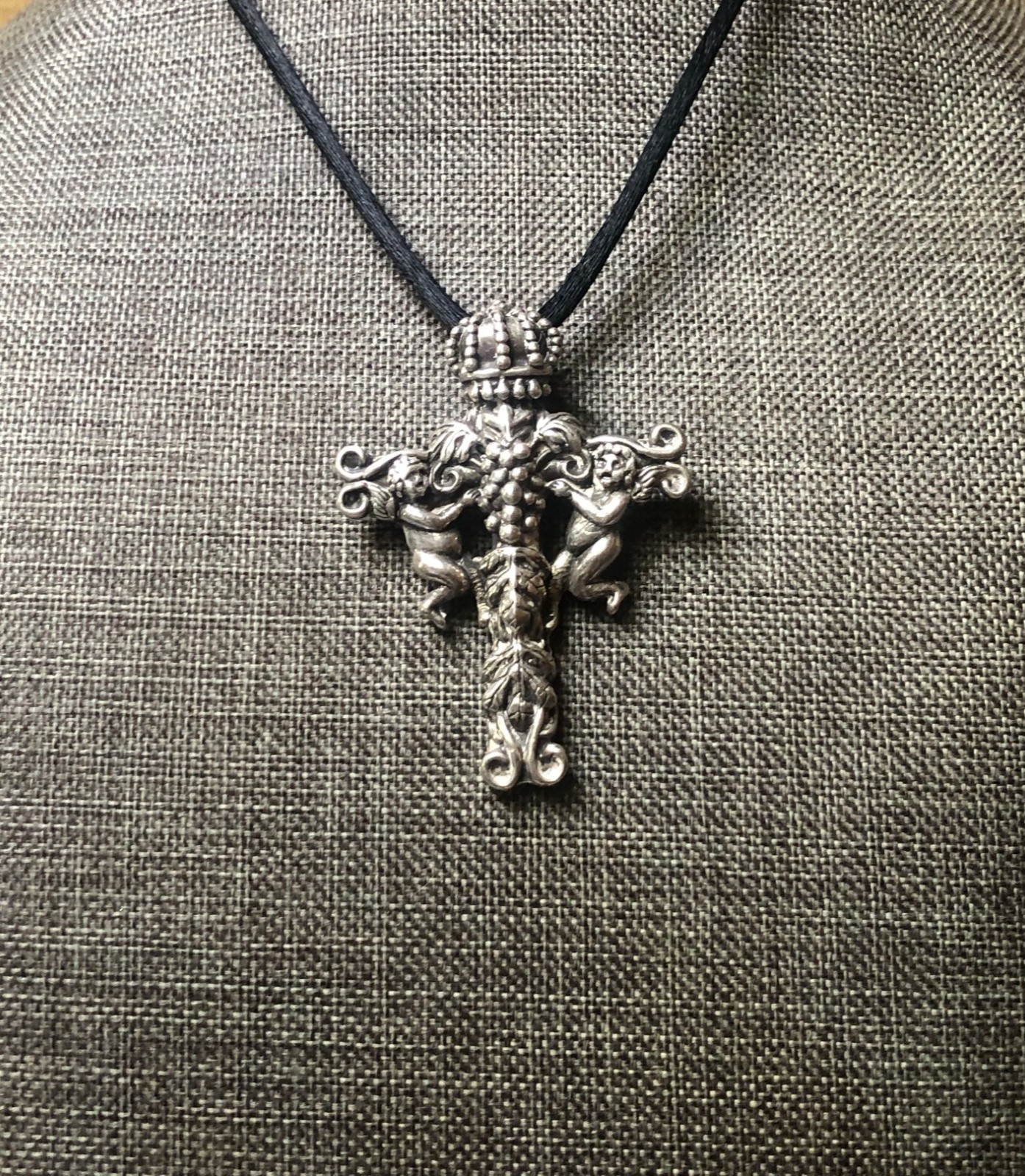 Vintage Andrea Barnett Sterling Silver Cherubim Angel Cross Pendant Necklace