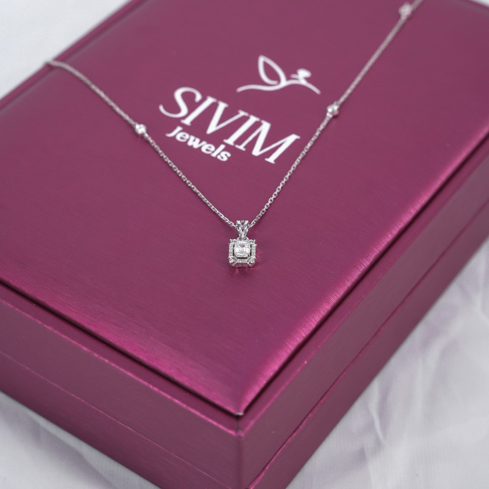 18 KARAT NECKLACE | NATURAL DIAMOND | WHITE GOLD | WOMAN | IGI CERTIFIED