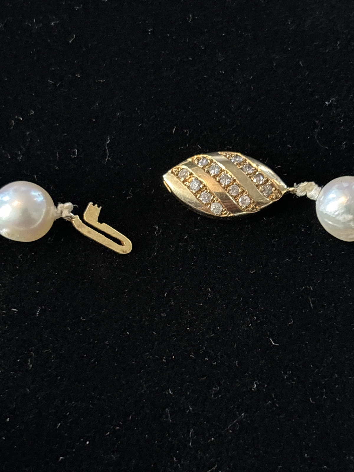 VTG 31” Pearl Necklace 14K Gold Diamond Clasp & Gold Ruby Diamond Bow Enhancer
