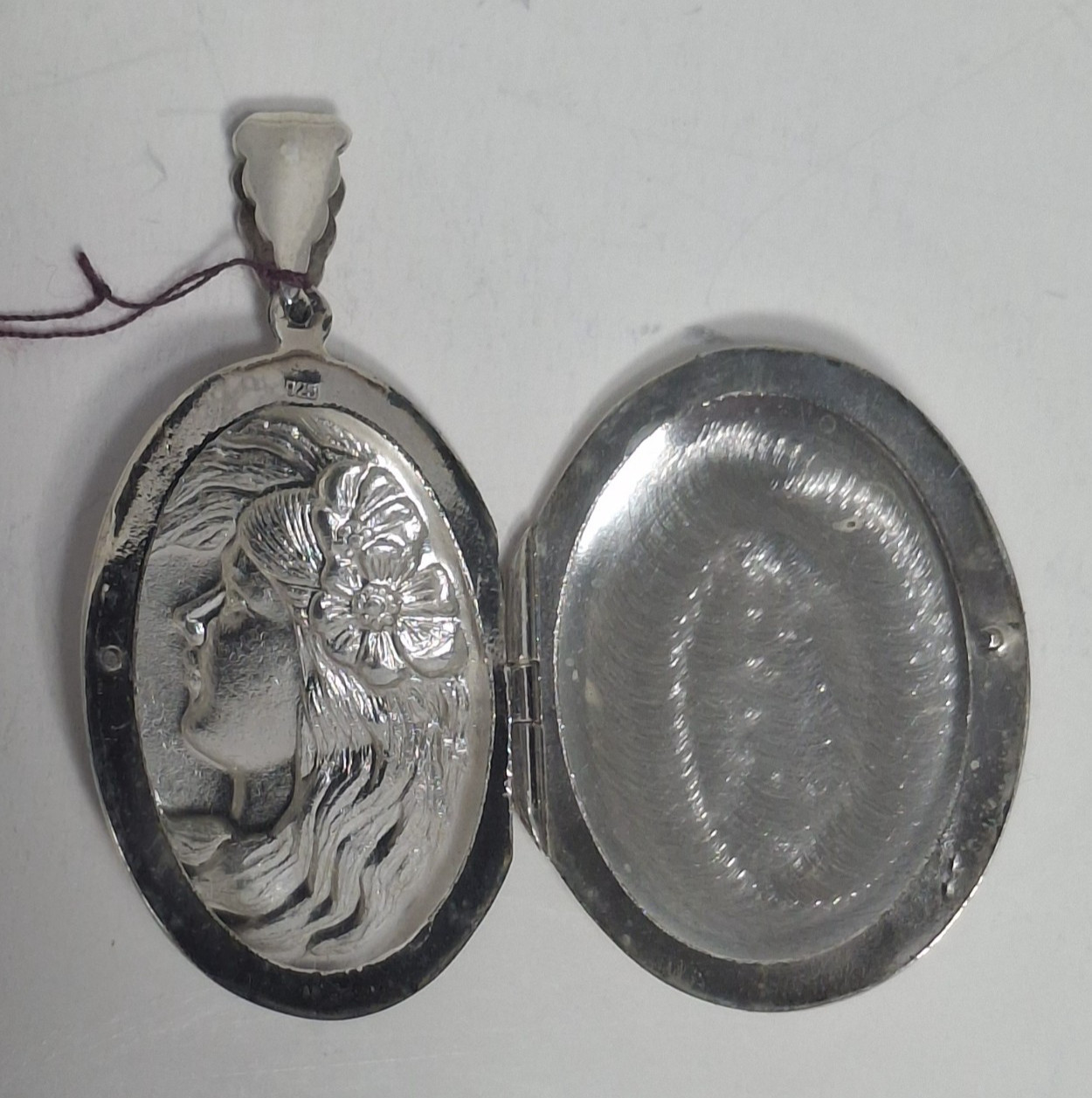 Sterling Silver Oval Locket Pendant Female Profile, Holds 1.5″ x 1″ Photos