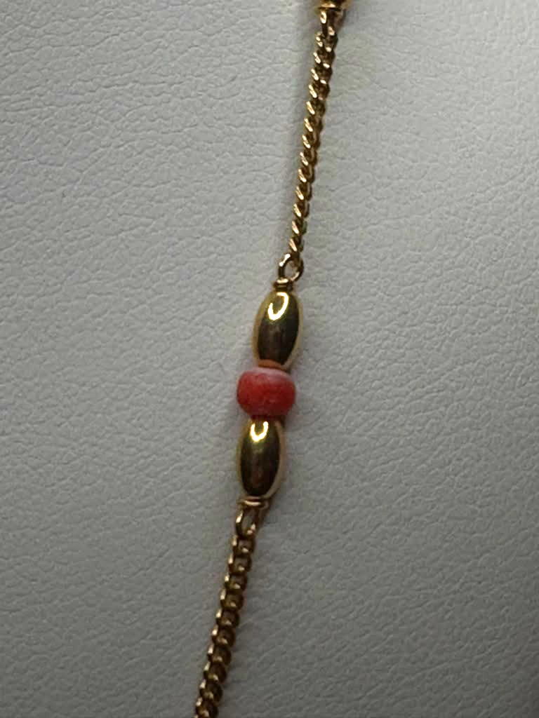 18Kt UnoAerre Flat Cable Link Chain with coral beads
