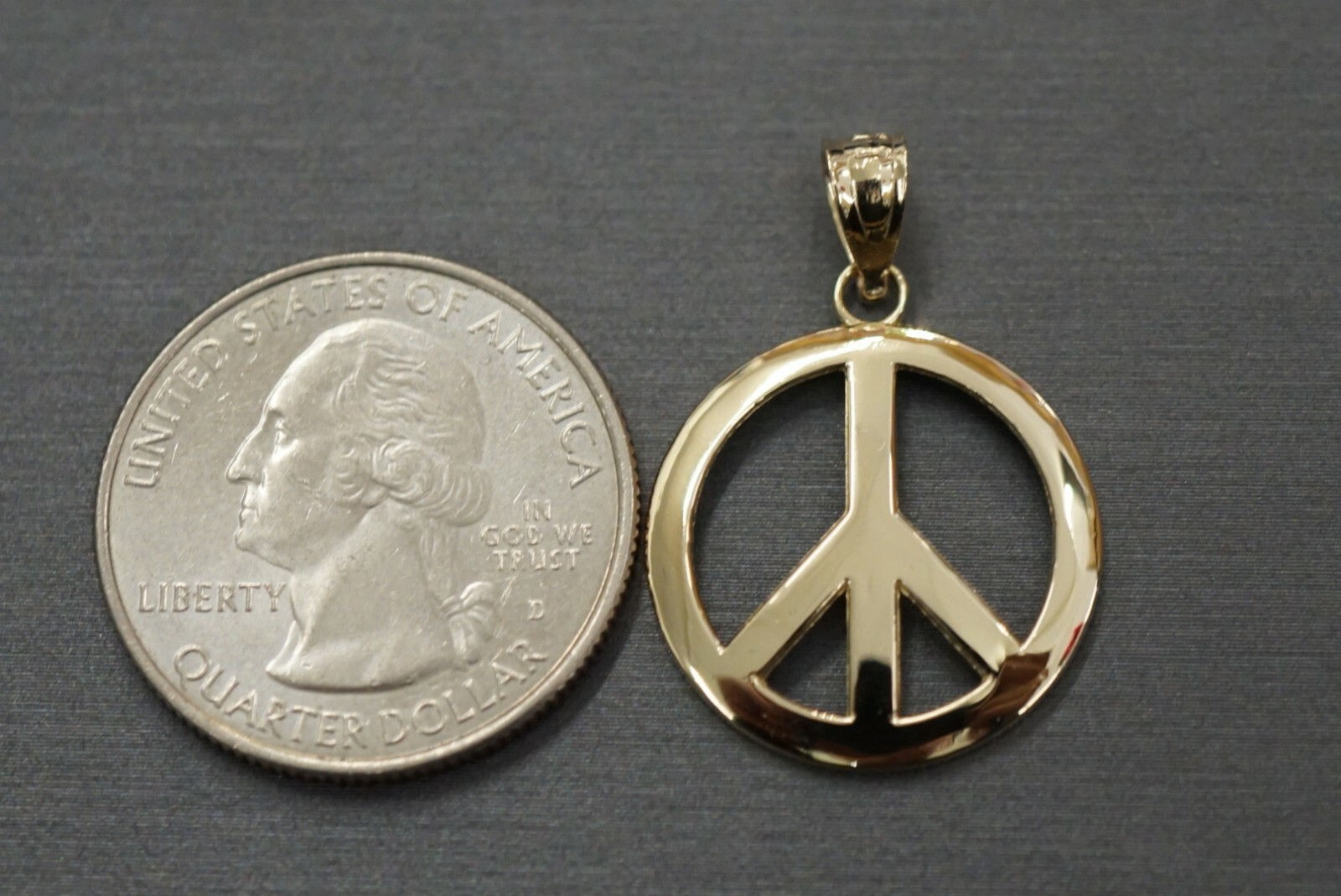 14K Solid Yellow Gold Polished 1″ Circle Peace Sign Charm Pendant.