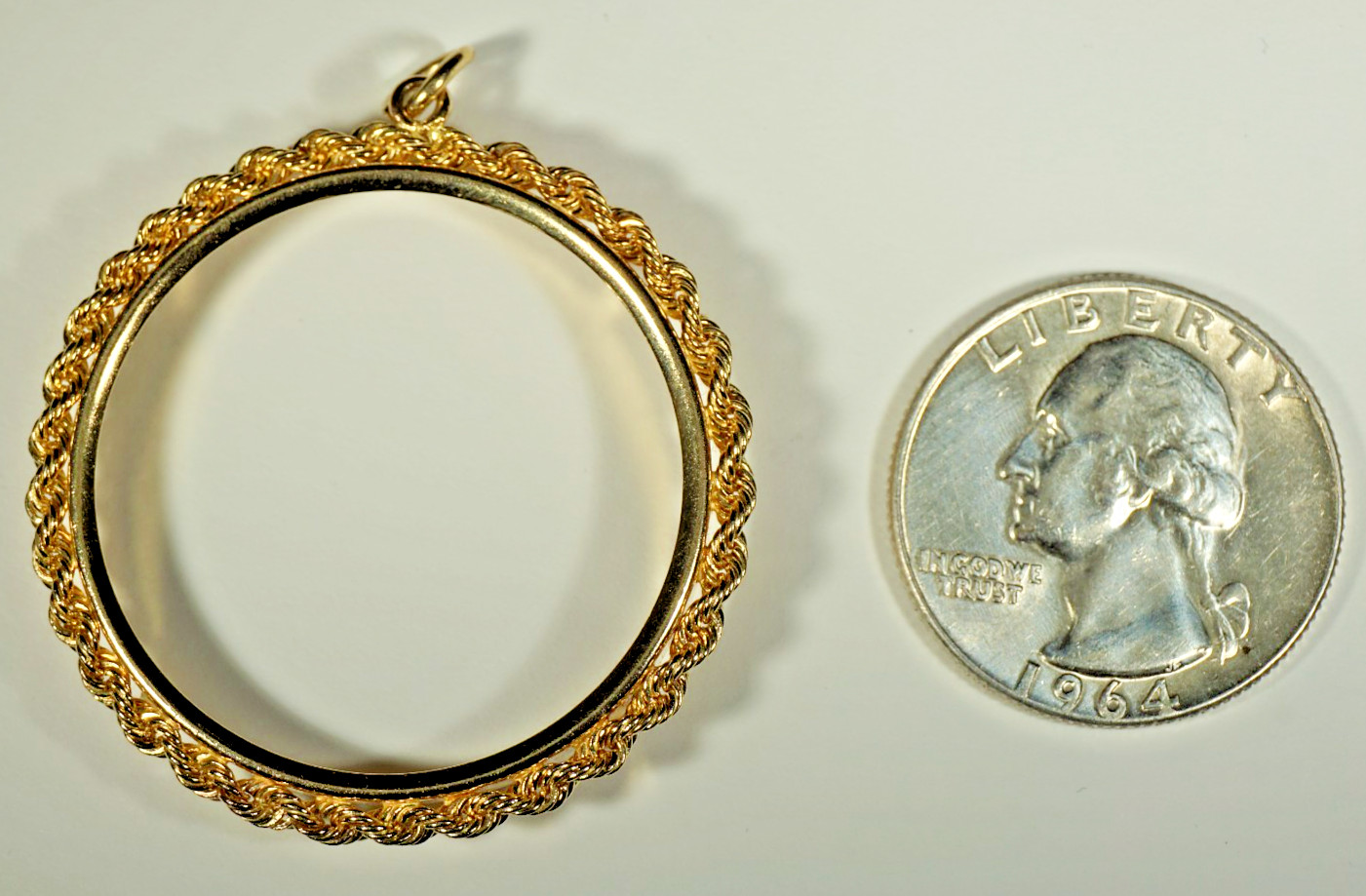 4.6g 33 mm 14k Gold Coin Bezel Pendant fits 1 oz Krugerrand $50 American Eagle