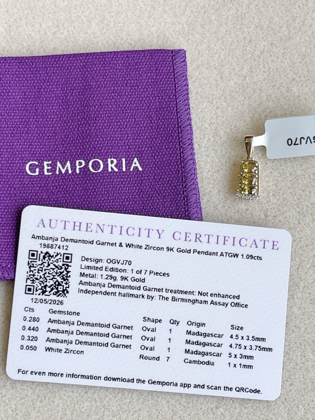 Gemporia 9k 375 Gold Pendant • Not-Enhanced Ambanja Demantoid Garnet BNWT COA