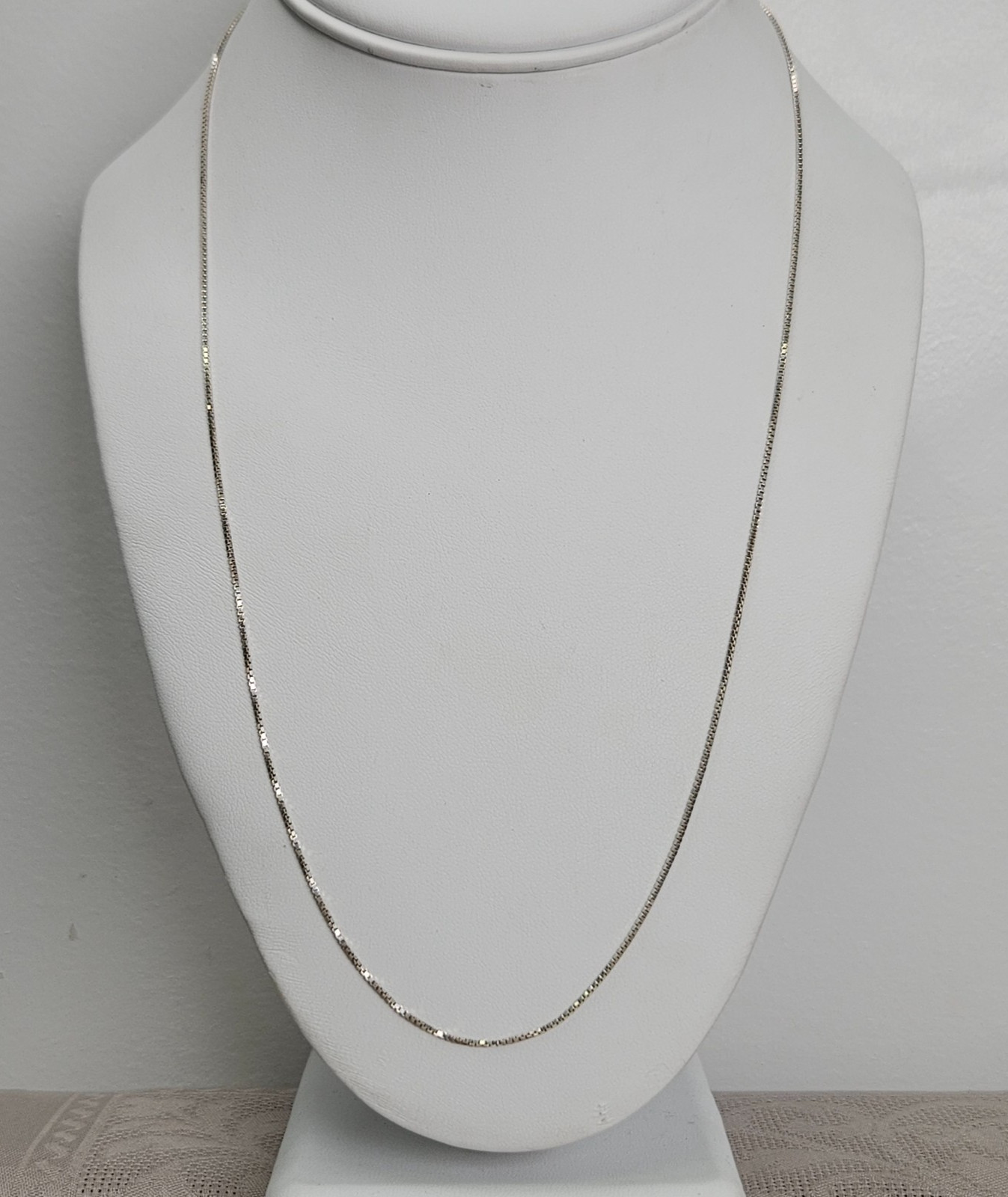 Vintage Sterling Silver 925 Rounded Box Chain 22″ AGI Necklace Italy Spring Ring