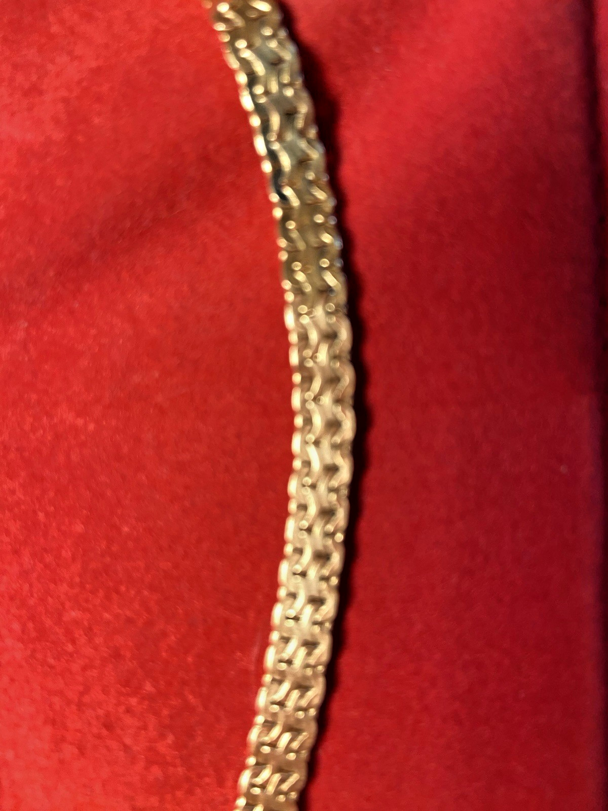 14K Yellow Gold Necklace 10 grams