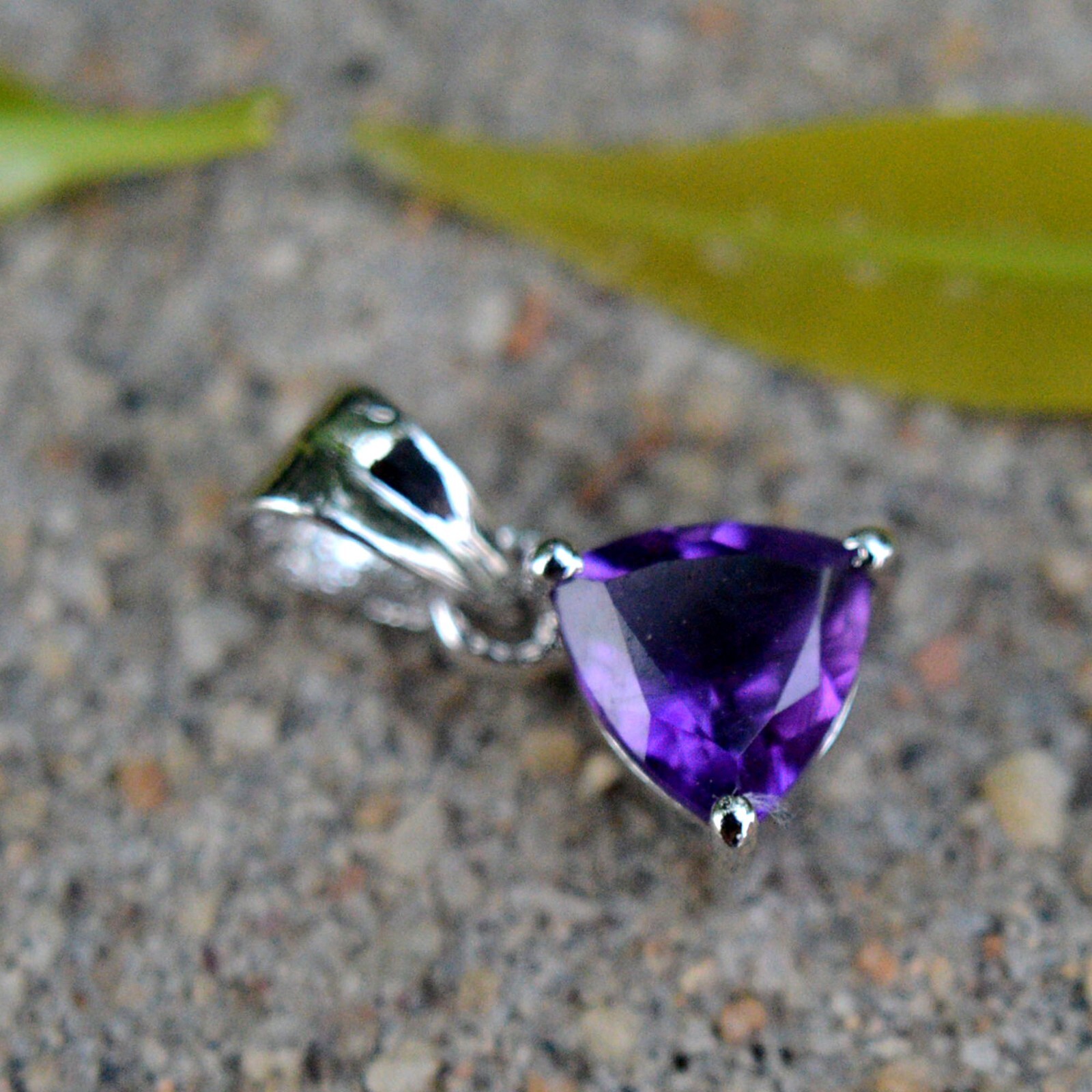 Natural Amethyst Trillion Gemstone 925 Sterling Silver Women Handmade Pendant