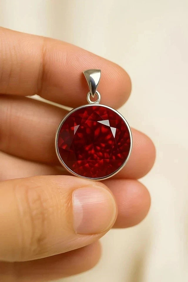 Certified 10 Ct Burma Natural Red Painite Pendant in 925 Silver Gift Jewelry