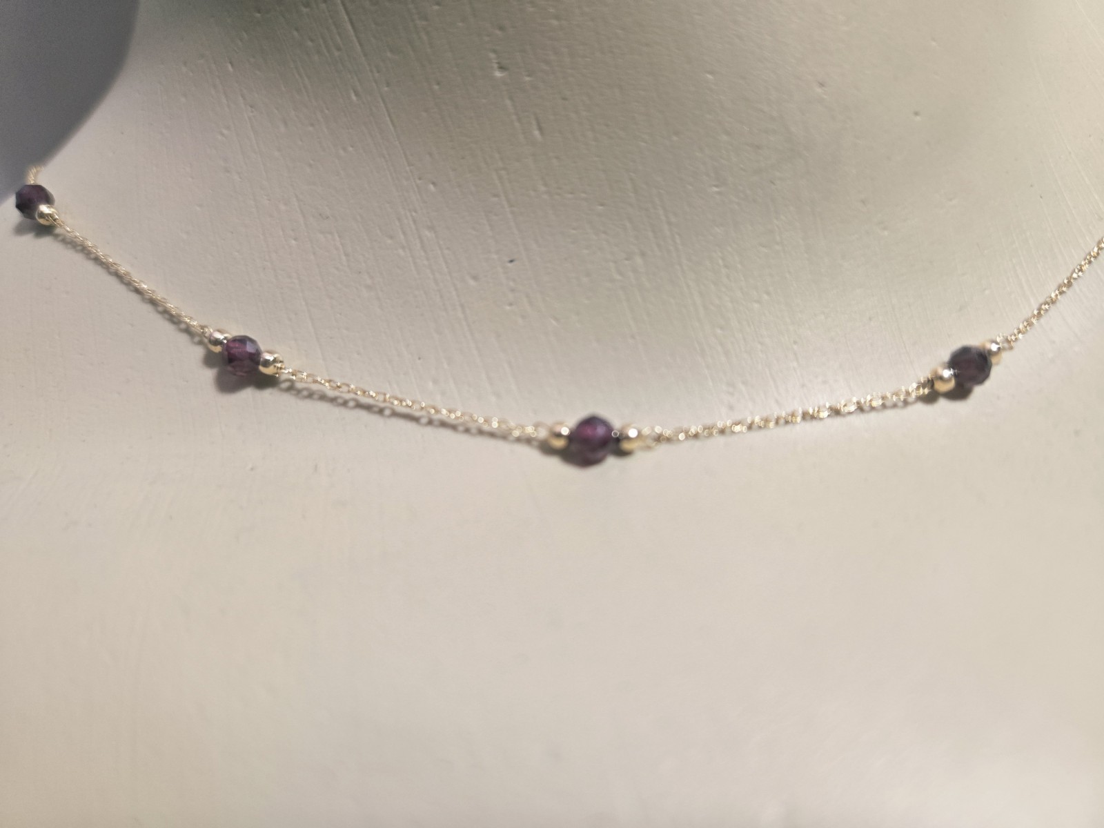 14k Yellow Gold Station Necklace 16″ Minimalist Garnet 11 Stones 3mm