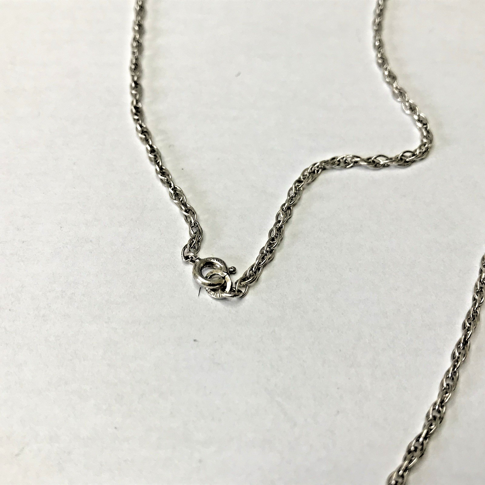 Vintage Sterling Silver Necklace 24” 2mm Twist Rope Wheat 4.85grams (Z14)