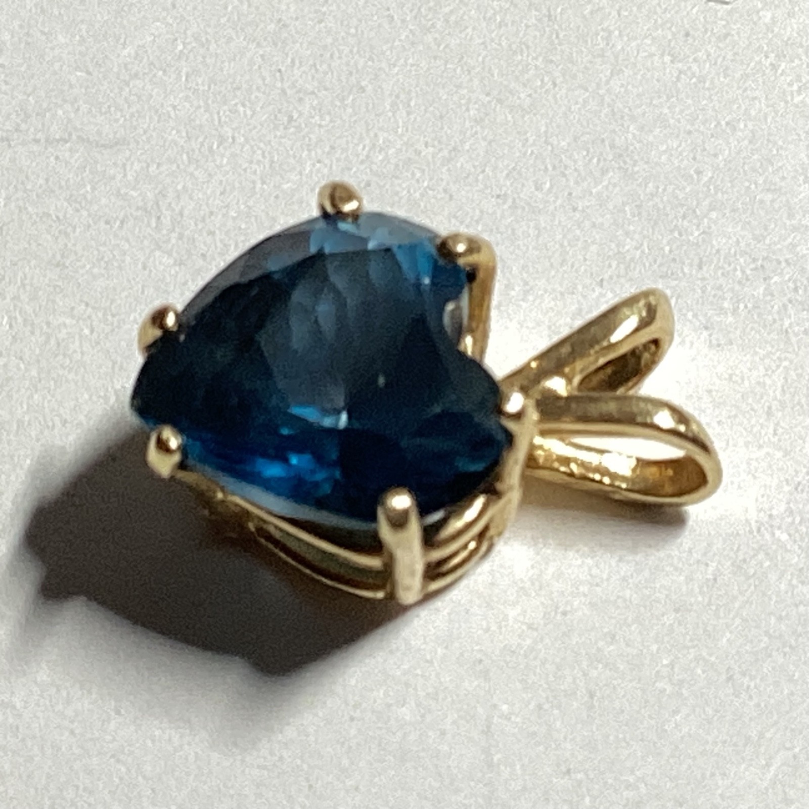 14Kt Gold 8mm Heart London Blue Topaz Gemstone 1/2″ x 1/3″Inch Pendant