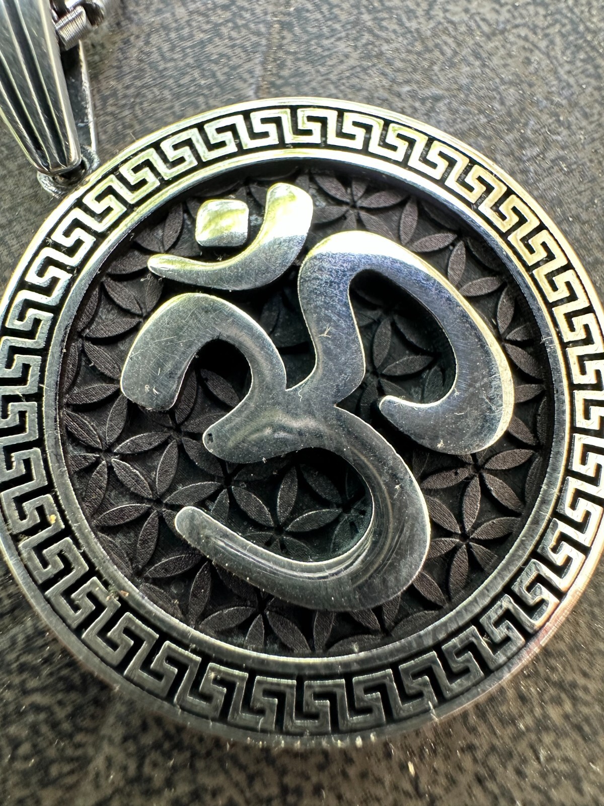 Real 925 Silver / 14k Gold Plated Ohn Hindu Om Big 1″ Medallion Pendant Necklace