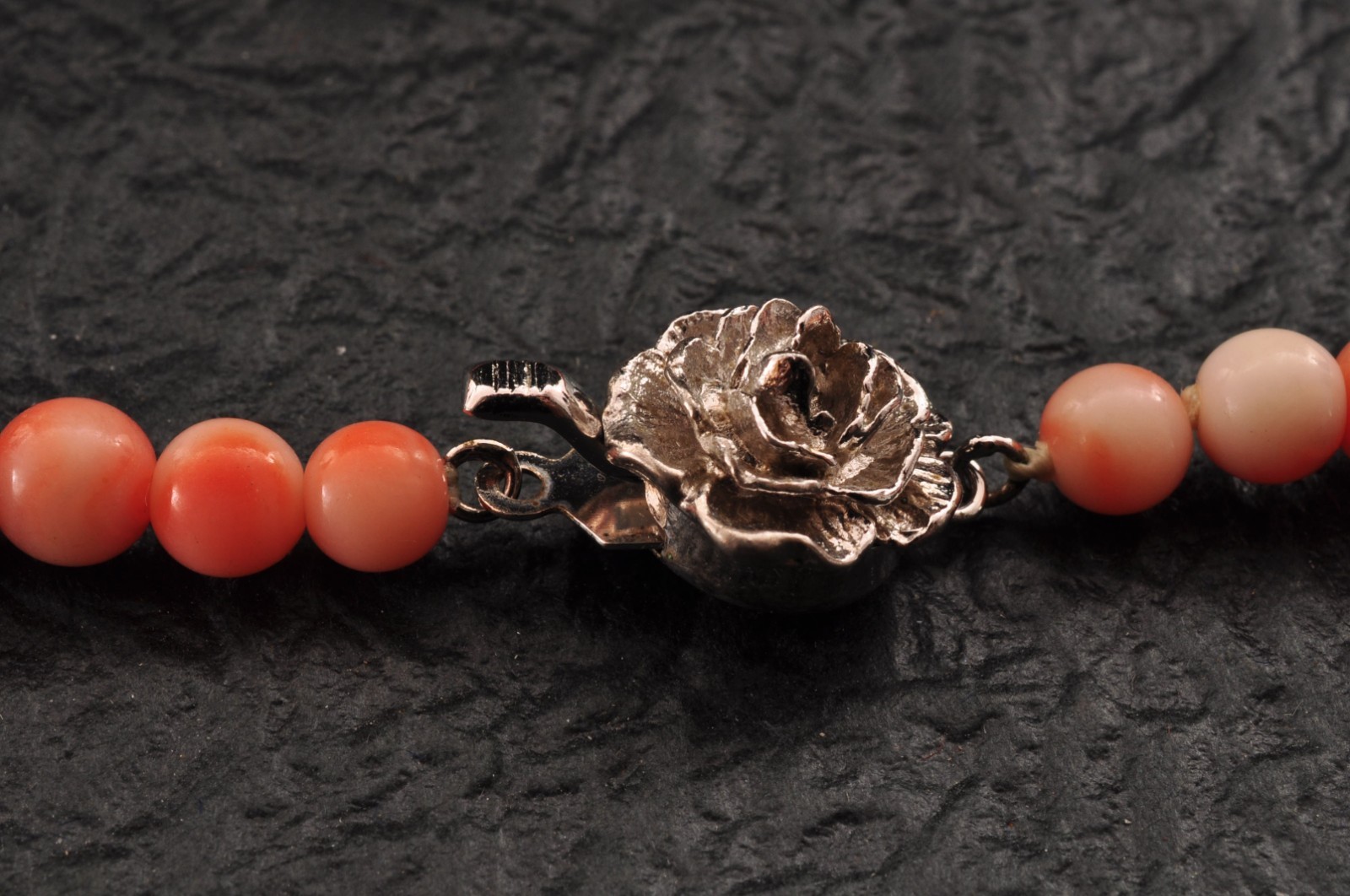 Angel skin coral Necklace and rose earrings set (17.3in 255ct) and Certificate.