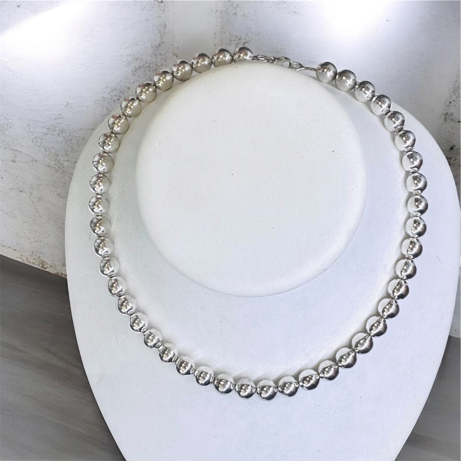 Tiffany & Co. 9MM 16″ HardWear Ball Bead Necklace w/Original Box & Pouch