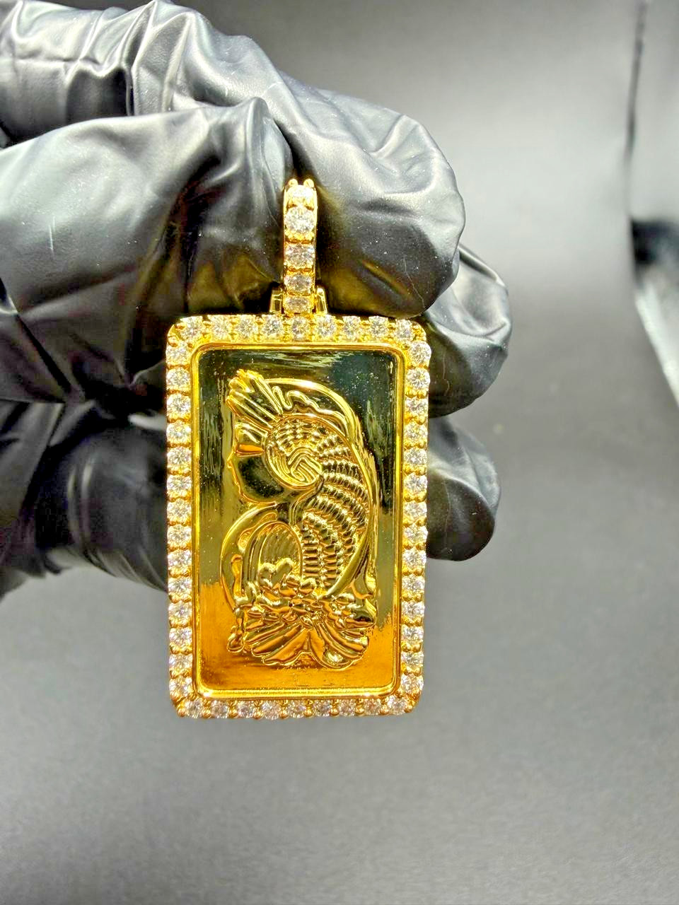 2Ctw Round Real Moissanite Fortuna Swiss Gold Bar Pendant 14K Yellow Gold Plated