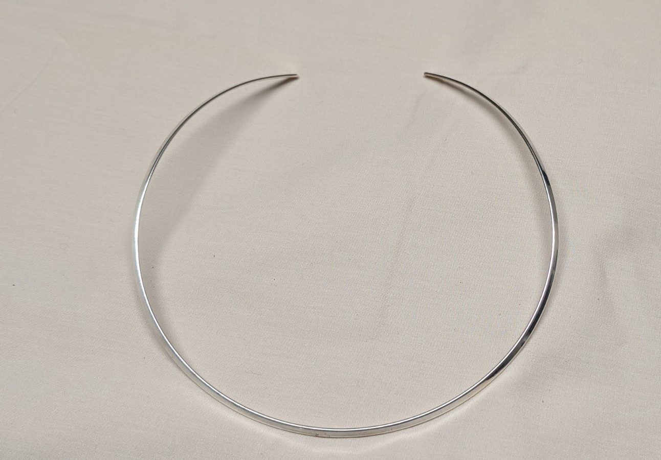 James Avery Retired Collet Neck Collar Necklace” Wide