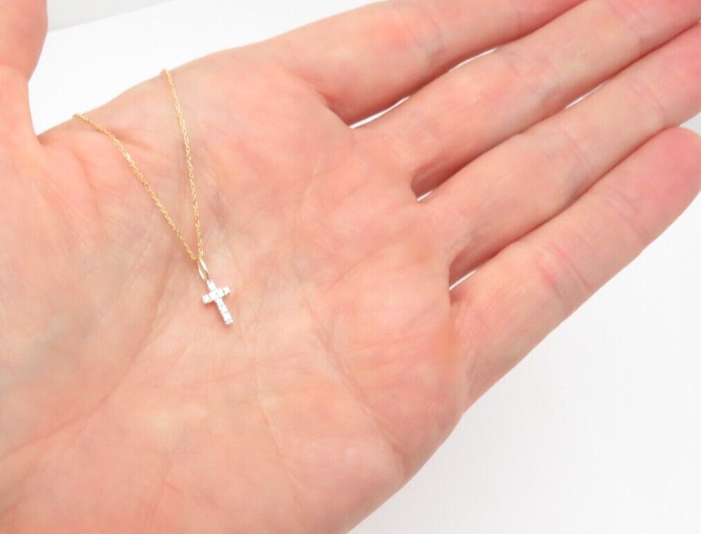14K SOLID YELLOW GOLD TINY NATURAL DIAMOND CROSS DAINTY PENDANT NECKLACE MINI