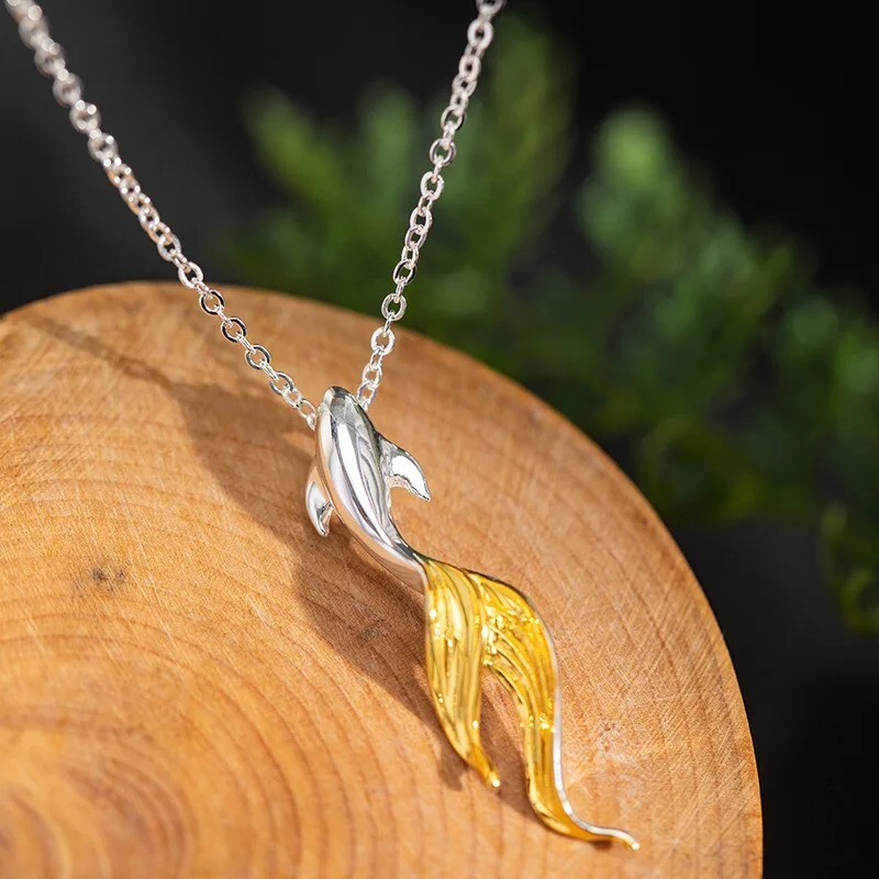 925 Sterling Silver Lucky Koi Fish Pendant Necklace – 18″ Chain