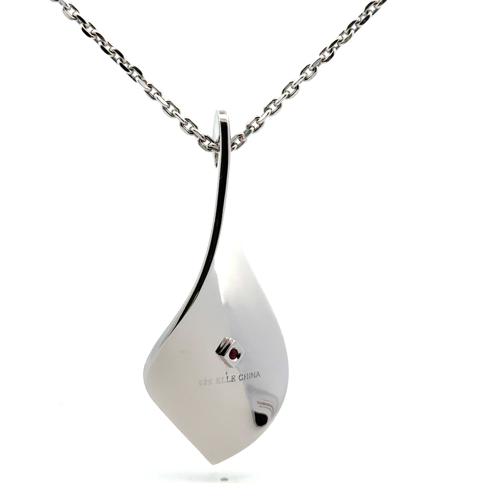 ELLE Sterling Silver Freeform Necklace ( 1 1/4 x 2 3/4 inch) Chain 24 Inch