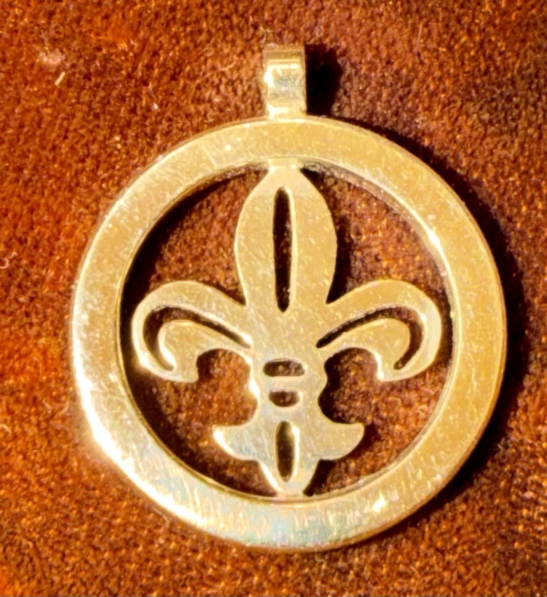 14k Mignon Faget Fleur de Lis Amulet 5.2g