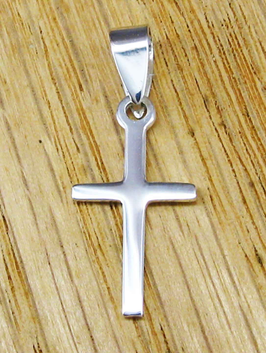 Small 925 Sterling Silver Cross Pendant – NEW!