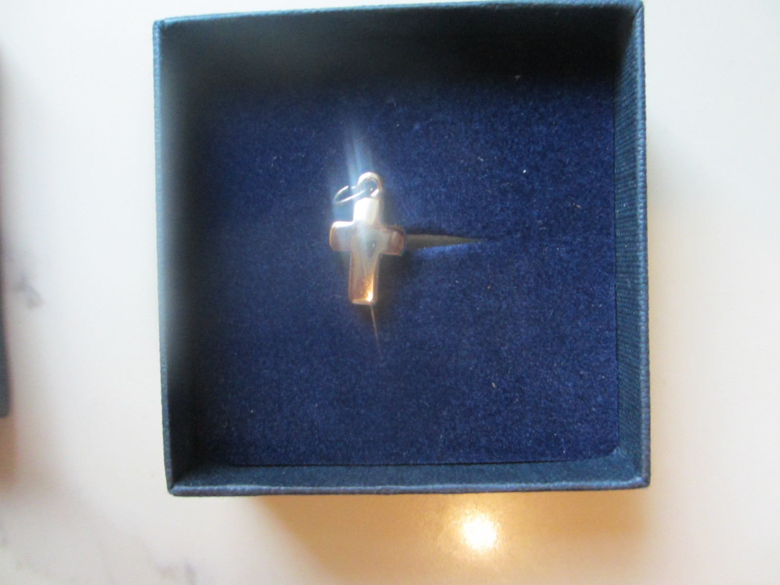 EDIZIONI MUSEI VACTICANI SMALL CROSS PENDANT