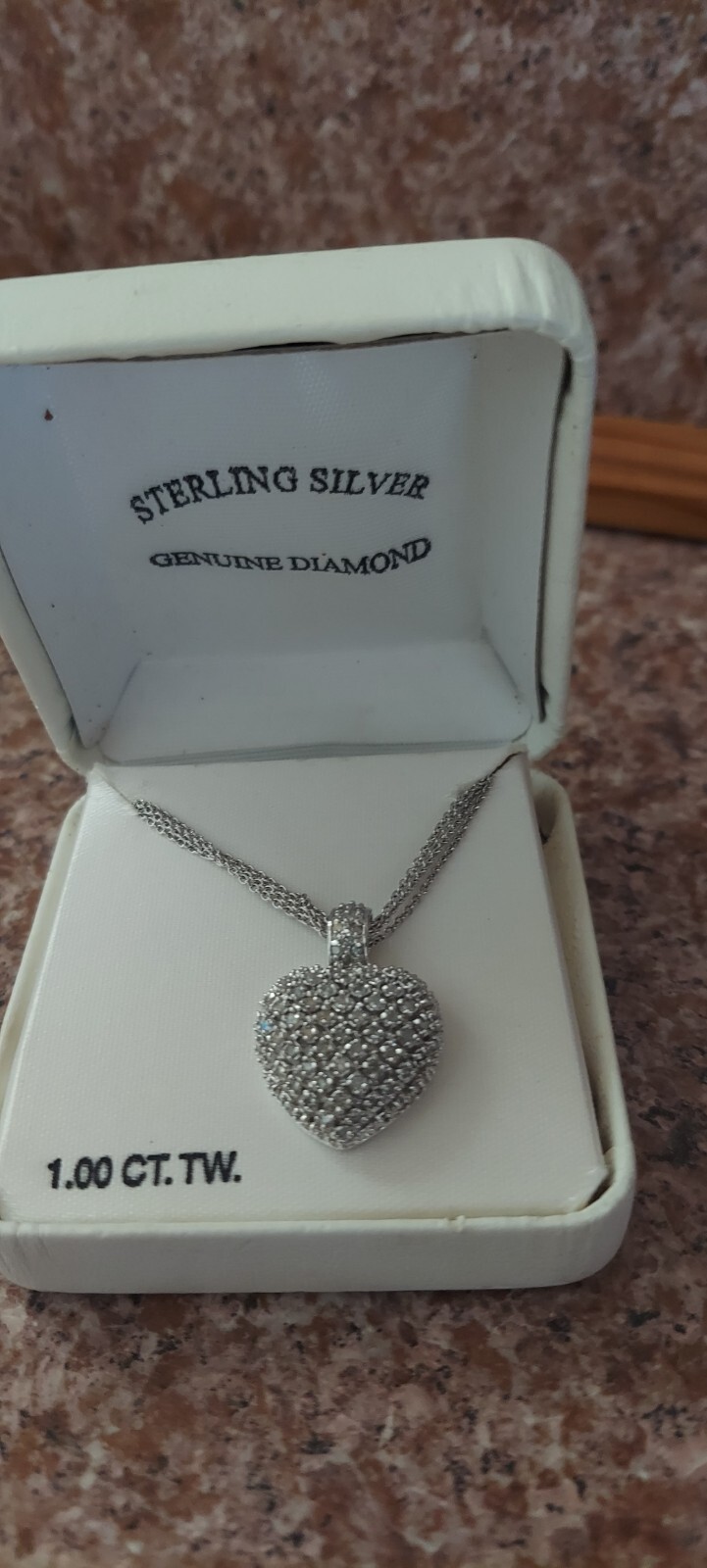 Sterling 1.00 Carat T.W. pave’ Diamond Heart Pendant Necklace MSRP: $495 A4308YS