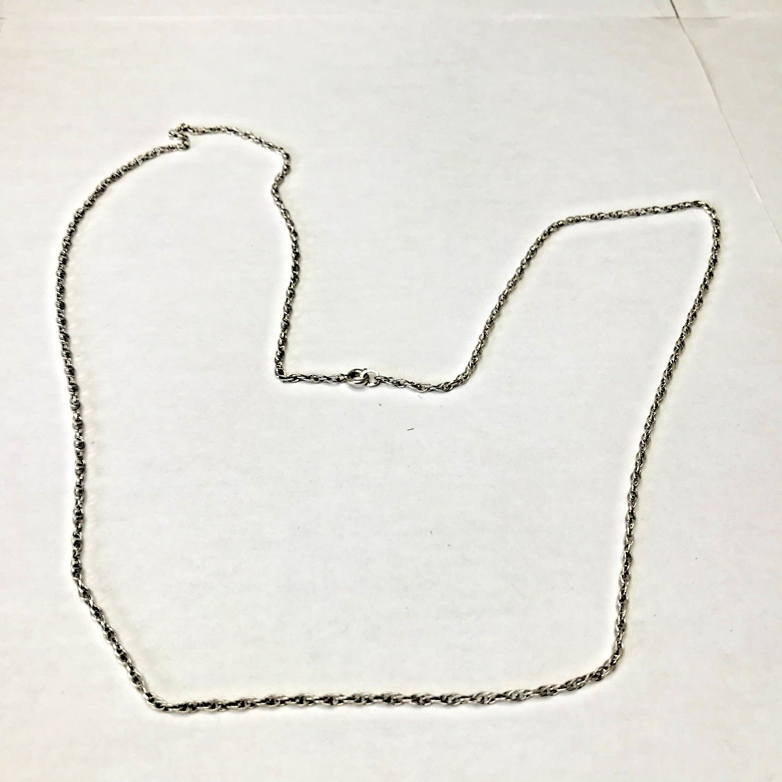 Vintage Sterling Silver Necklace 24” 2mm Twist Rope Wheat 4.85grams (Z14)