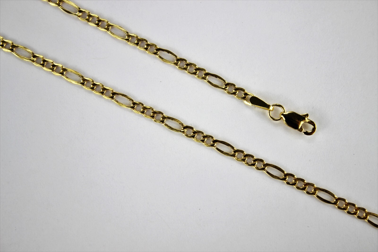 10k Yellow Gold 2mm-5.5mm Figaro Link Chain Necklace 16″ – 30″ Hollow