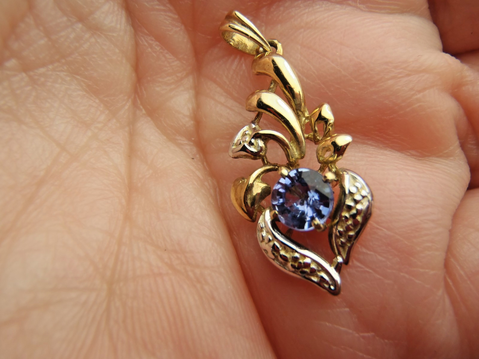 Solid 14k Yellow Gold Tanzanite Pendant 1.4 Grams 26mm x 11mm