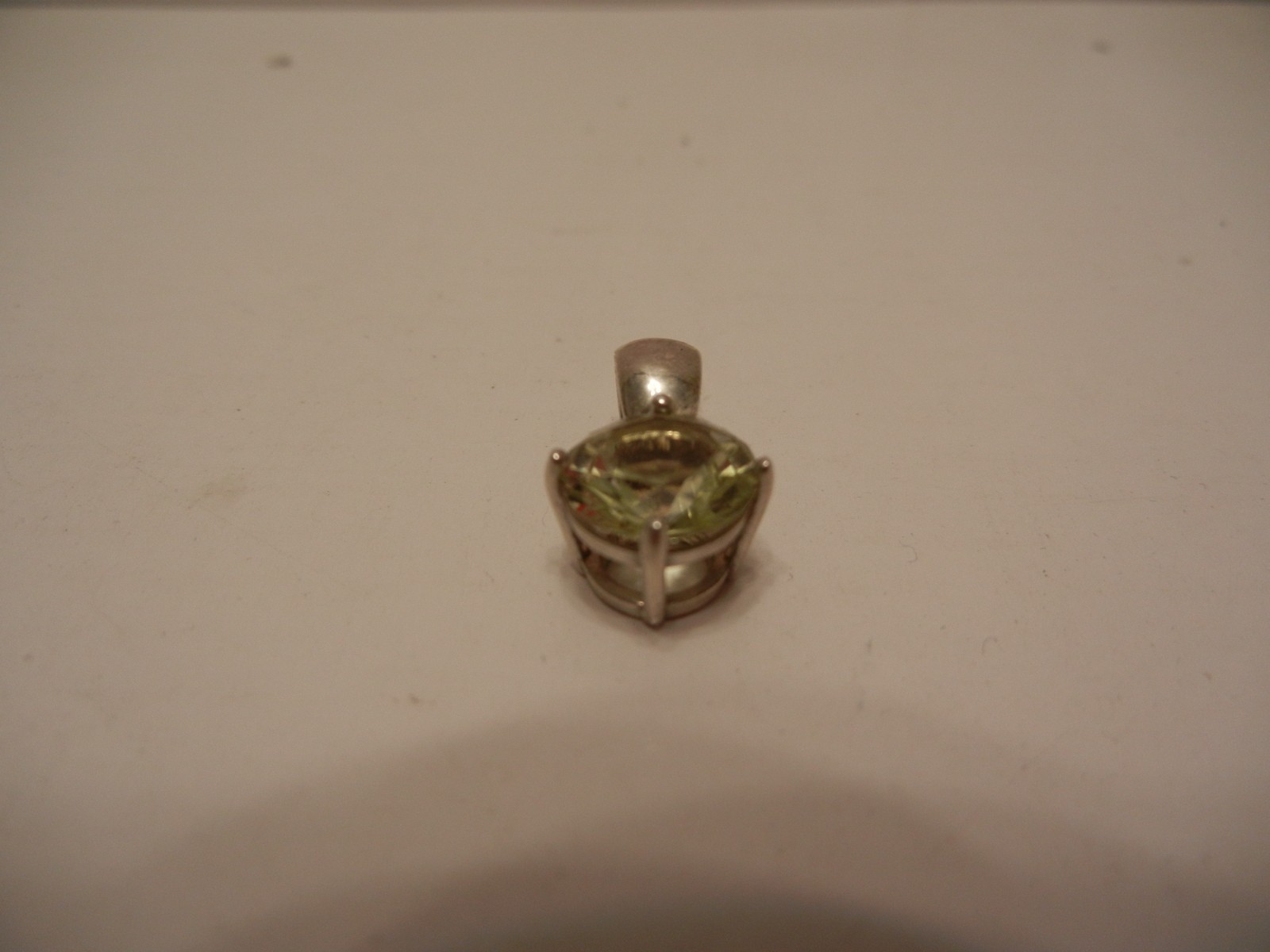Sterling Silver Limon Quartz Pendant Round Prong Set Stone Lime Yellow 2 Carats