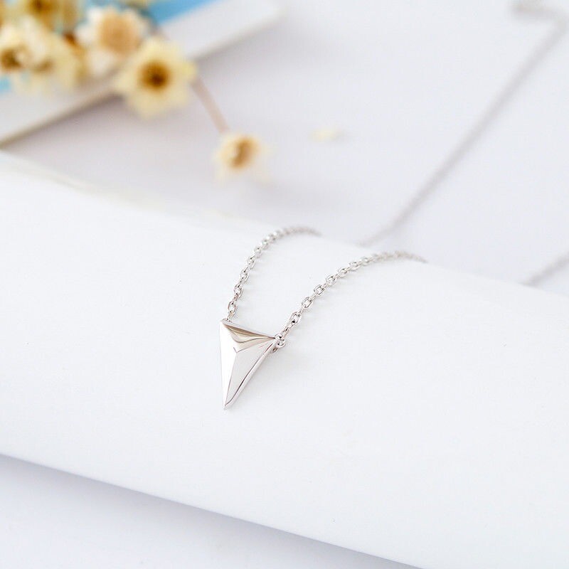 Genuine 925 Sterling Silver Lovely Fashion Triangle Drop Pendant Charm Necklaces