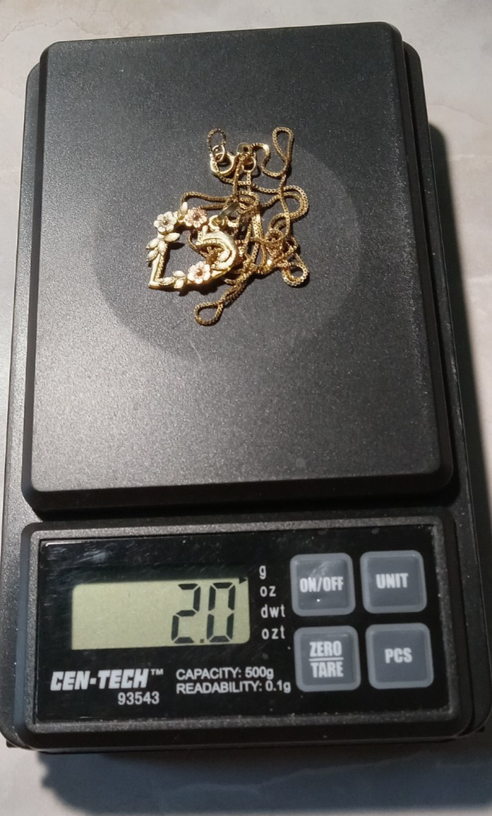 14k Gold Heart Pendant necklace Dated 1984 2 grams Tri color Flowers