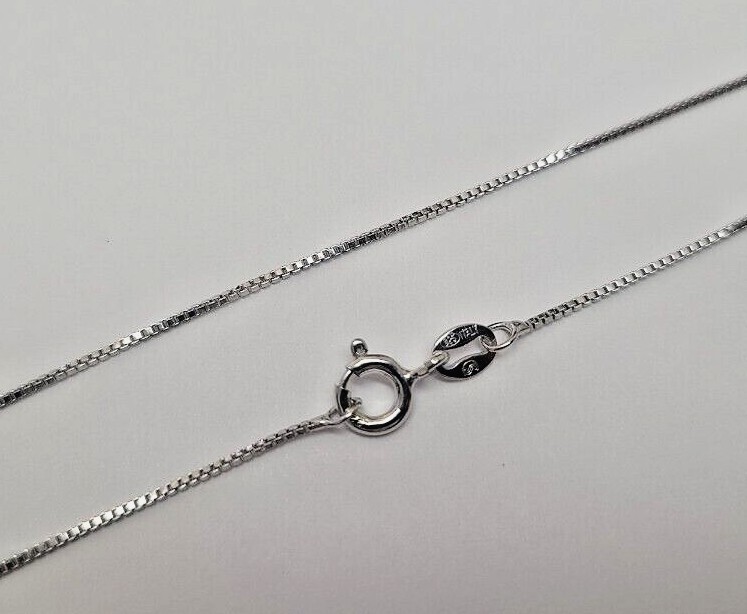 925 Sterling Silver Fine Thin Rhodium Finish Box Chain Necklace 0.8mm 16″ to 18″