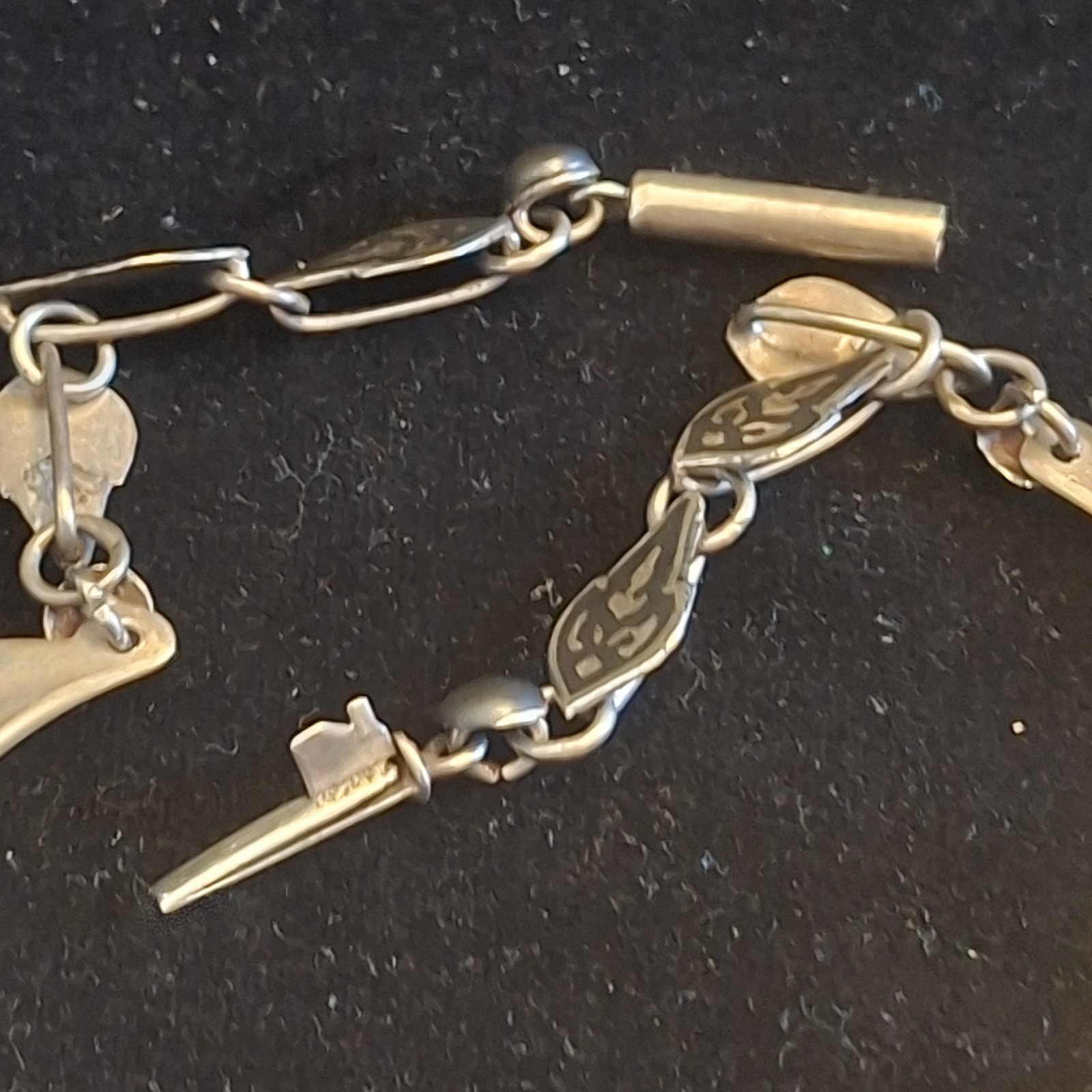 Siam Sterling Silver Necklace Depicting The Goddess Of Lightning (A85)