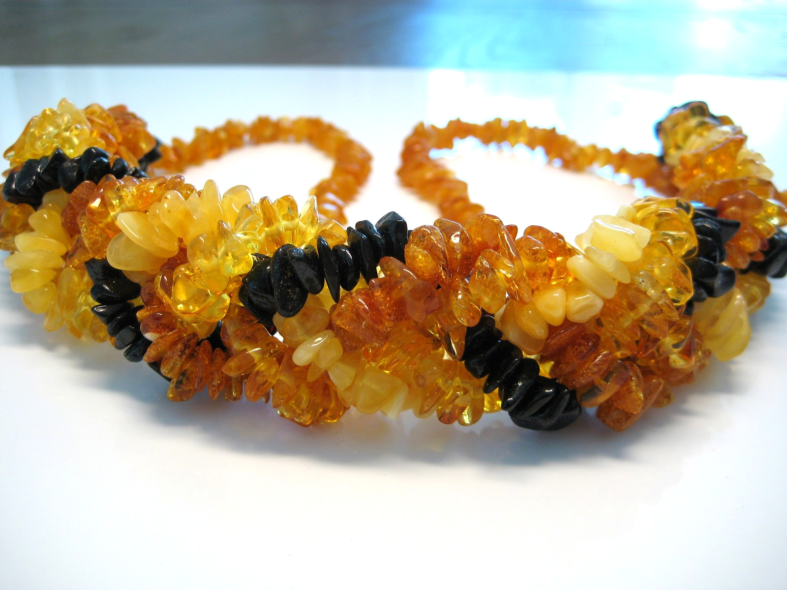Genuine Massive Amber Beautiful Multiclor Baltic Amber Necklace 57 g. 20 in !!!