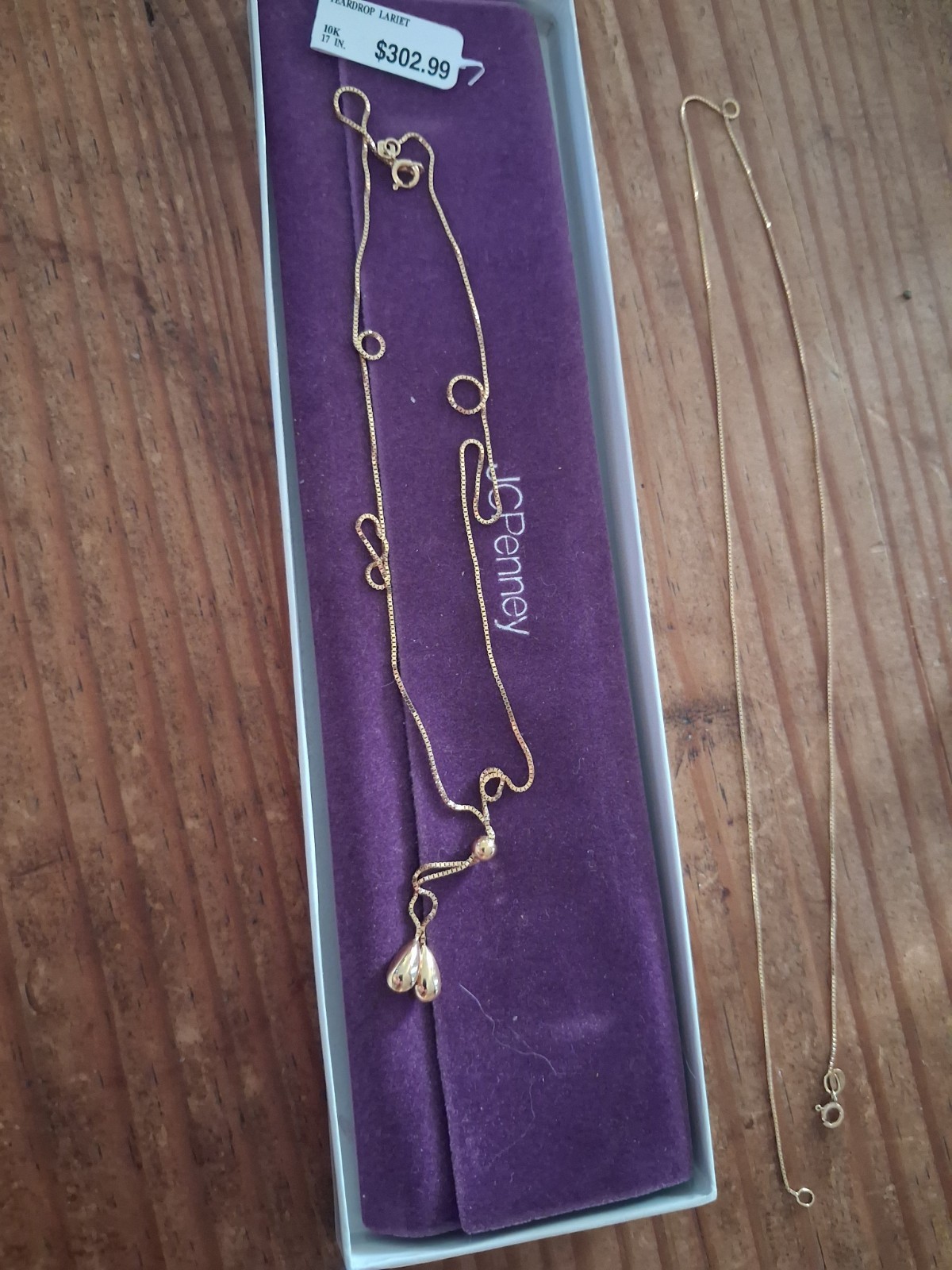 10k gold 17 inch teardrop lariet vintage jc penny necklace in box