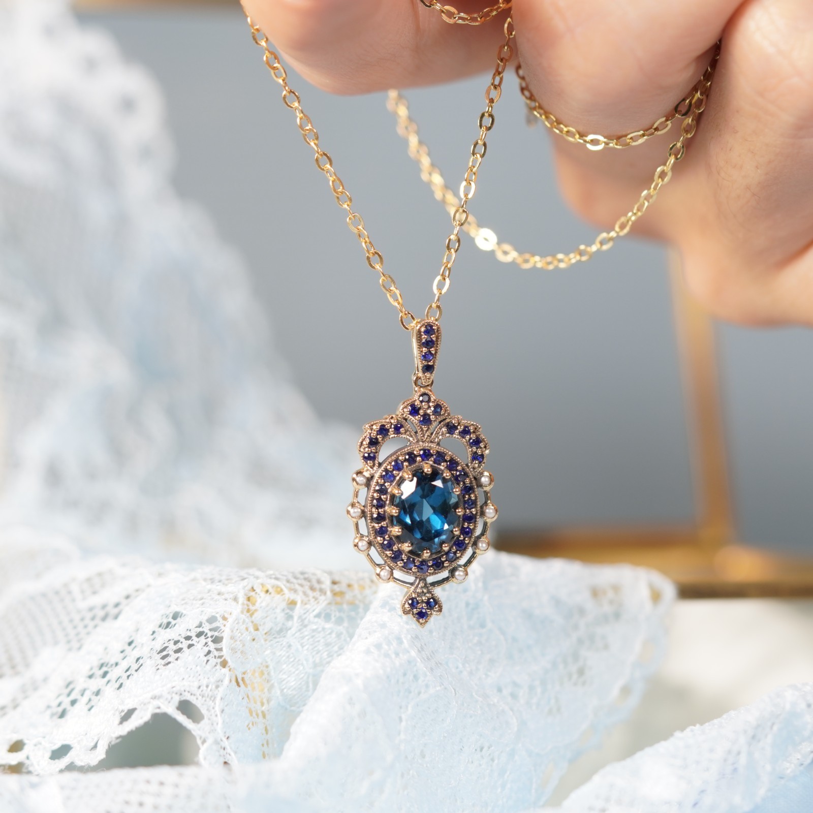 9K Gold Blue Topaz Sapphire Pearl Crown Pendant Vintage Style Pendant Necklace