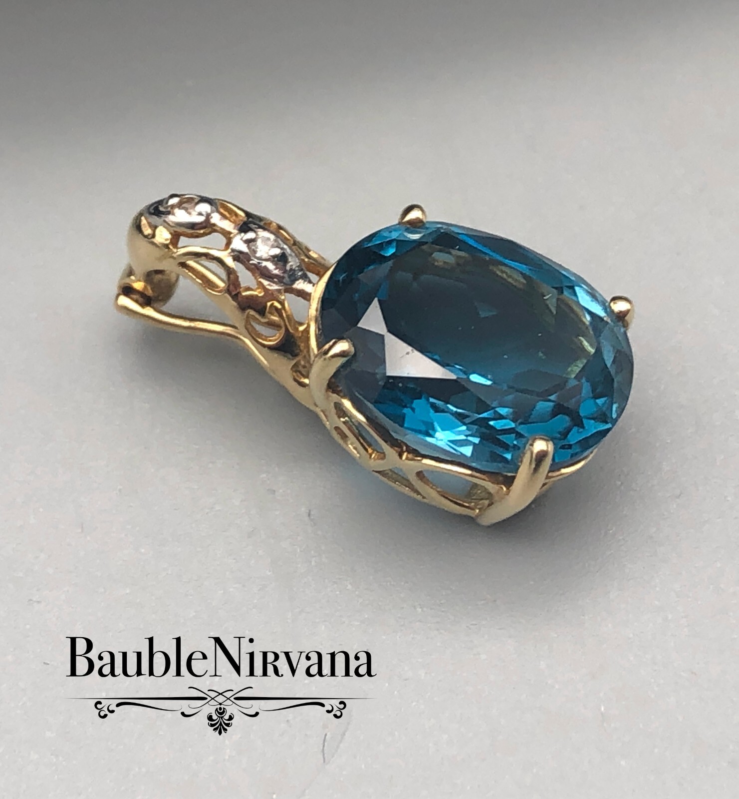 Vintage 14K Yellow & White Gold Filigree Oval Blue Topaz Pendant