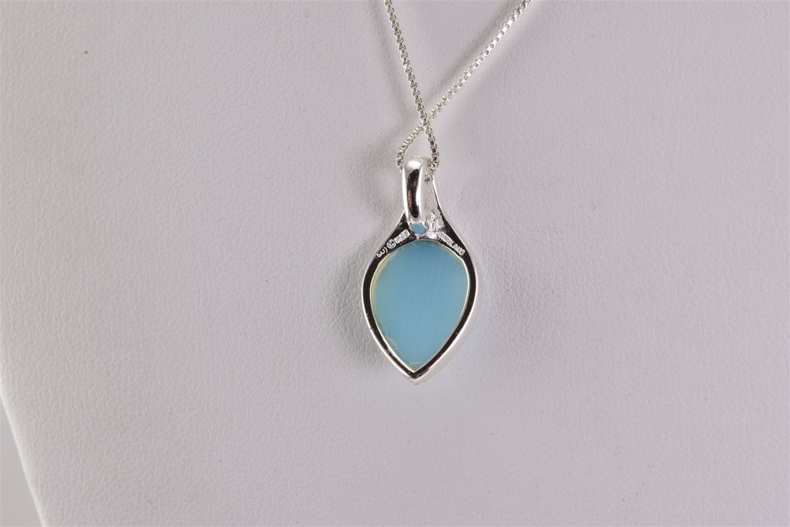 Sterling Silver 25mm x 16mm Blue Accented Modernist Teardrop 925 Pendant Chain