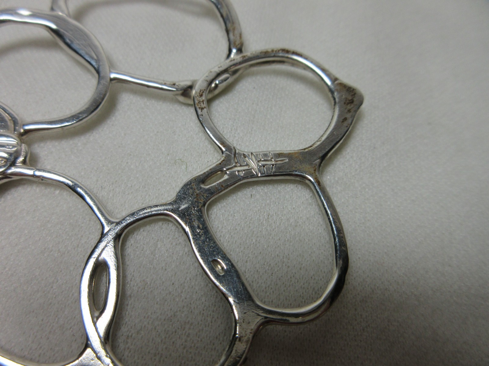 VINTAGE STERLING NECKLACE PENDANT MODERN DESIGN UNKNOWN DESIGNER #82