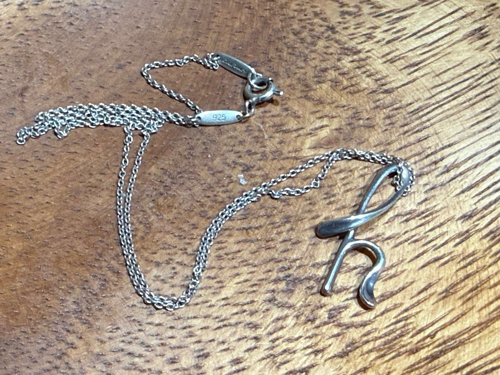 Tiffany & Co Sterling Triple Loops Necklace 5gr. Very Good condition, please s