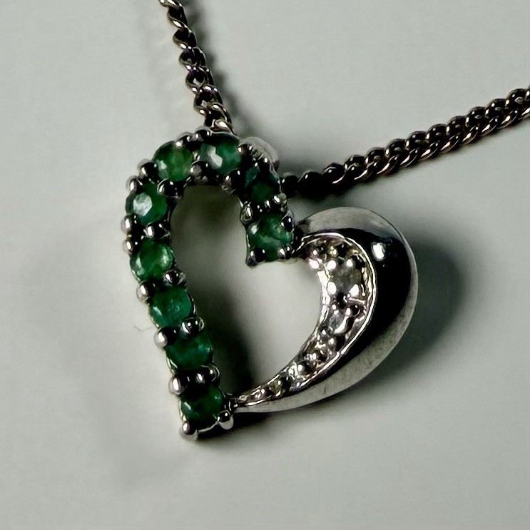 James Avery 925 Silver Chain W/ Unbranded Emerald Accent Heart Pendant Necklace