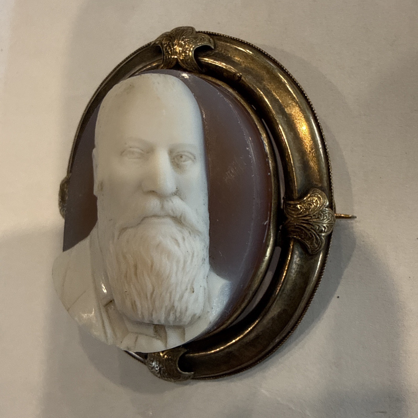 Antique 19thC Hardstone 3-Layer Sardonyx Agate Male Cameo Brooch Pendant Vermeil
