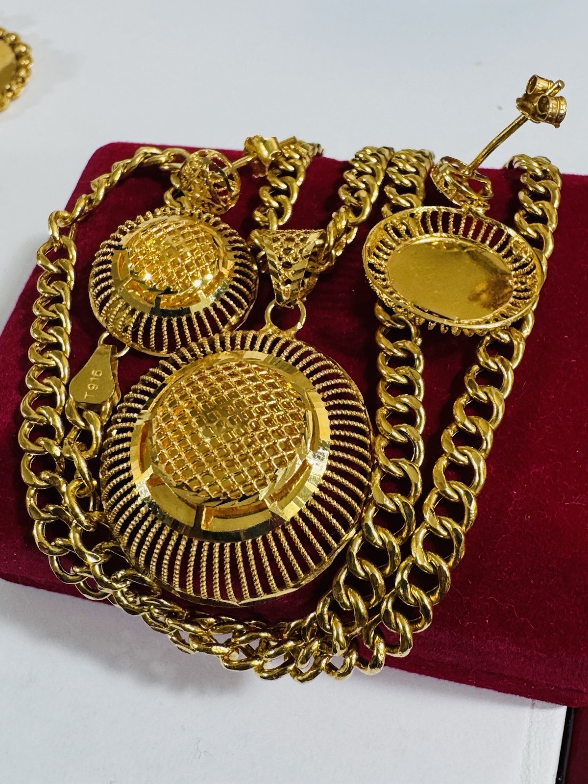 22K 916 Real Gold 18”/18.5” long Round Earring Set Necklace 21.24g 5.5mm WOMENS