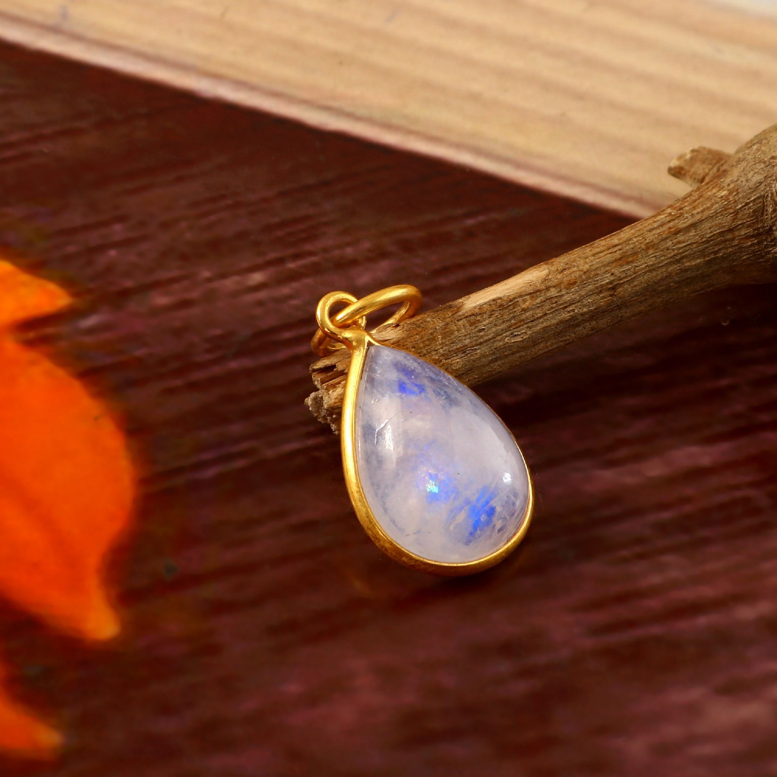 Luxury 14K Solid Gold Rainbow Moonstone Pendant for Women 3123
